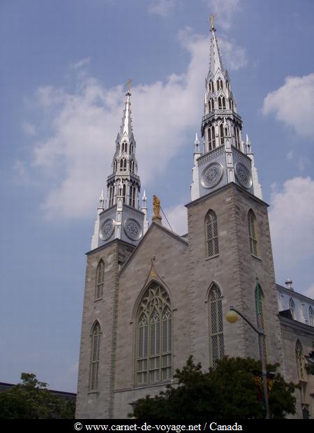 carnets_voyage_canada_ottawa_collineduparlement_parlementhill_parlement_cathedrale