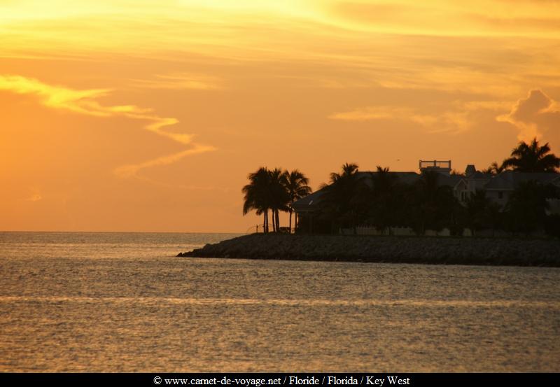 http://www.carnet-de-voyage.net_floride_florida_sunsetcelebration_keywest_mallorysquare