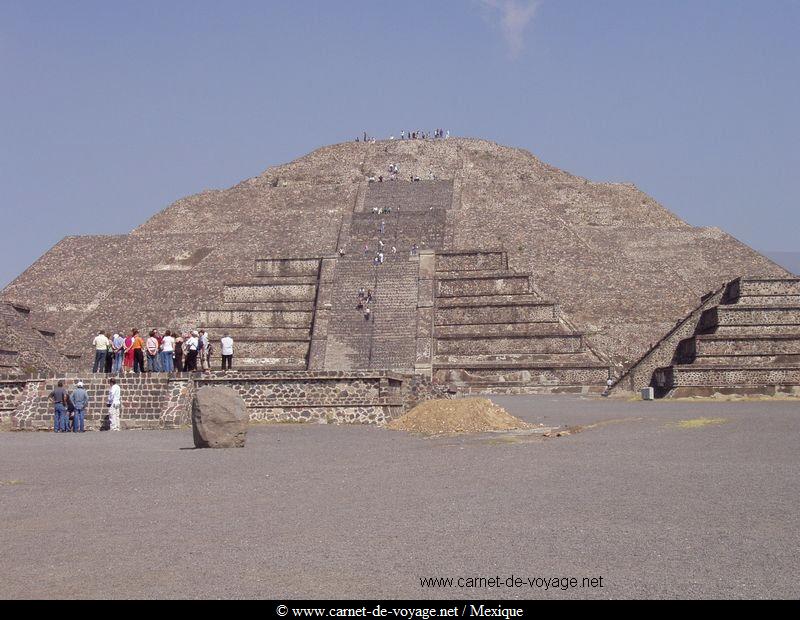 mexique_mexico_teotihuacan pyramide du soleil teotihuacan site archéologique pré-colombien mexique