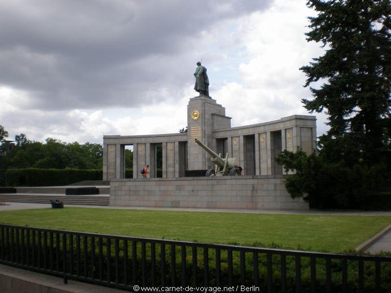 carnetdevoyage_berlin_allemagne_monumentsovitique